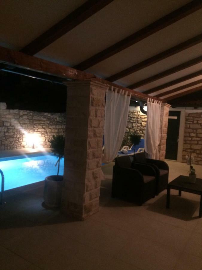 Villa Lory à Sveti Lovreč Pazenatički Extérieur photo
