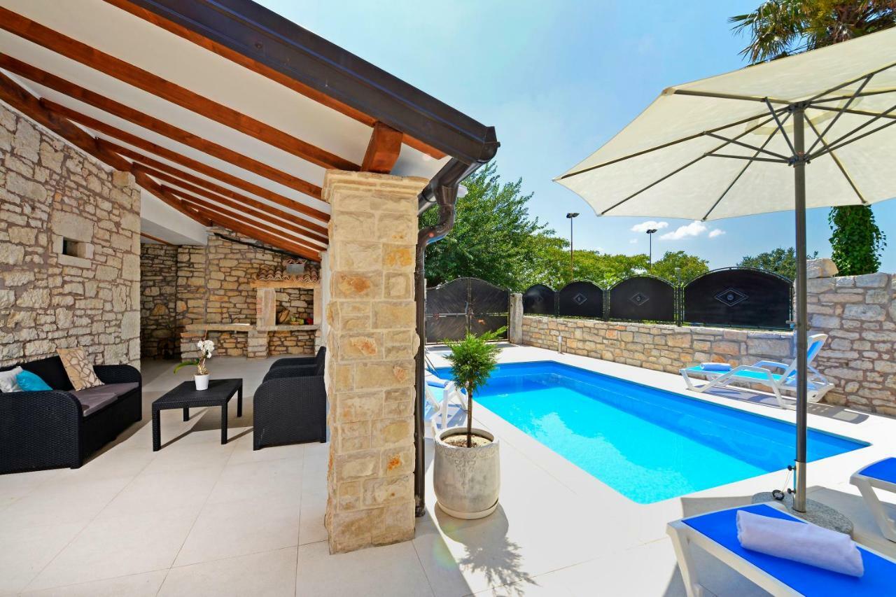 Villa Lory à Sveti Lovreč Pazenatički Extérieur photo