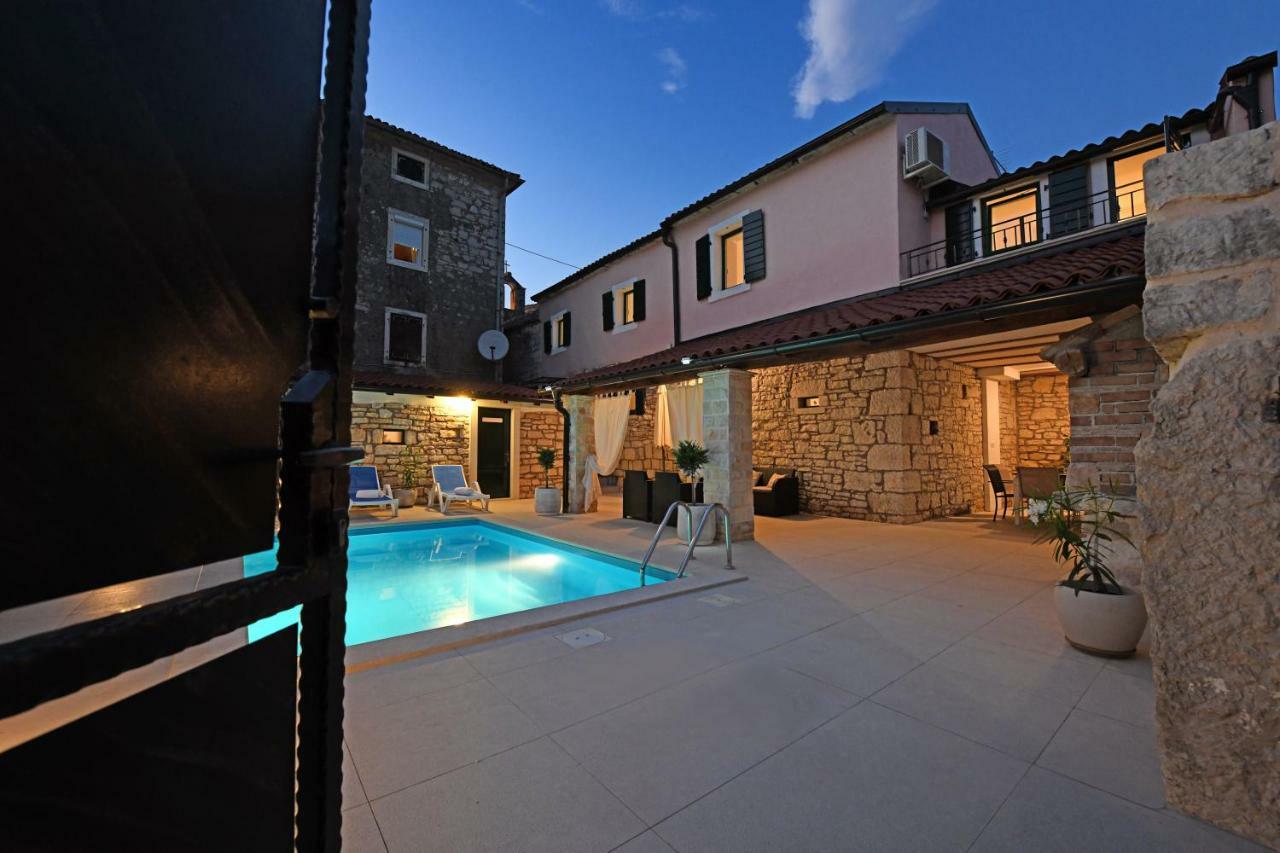 Villa Lory à Sveti Lovreč Pazenatički Extérieur photo